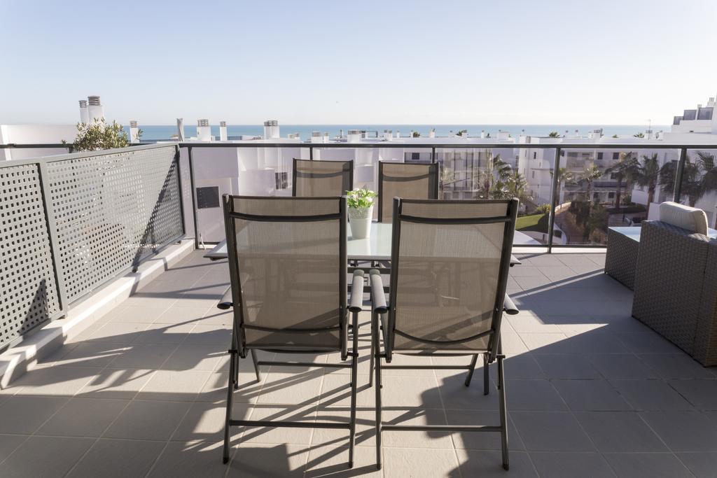 Ocean View By Mar Holidays Arenales del Sol Exterior foto